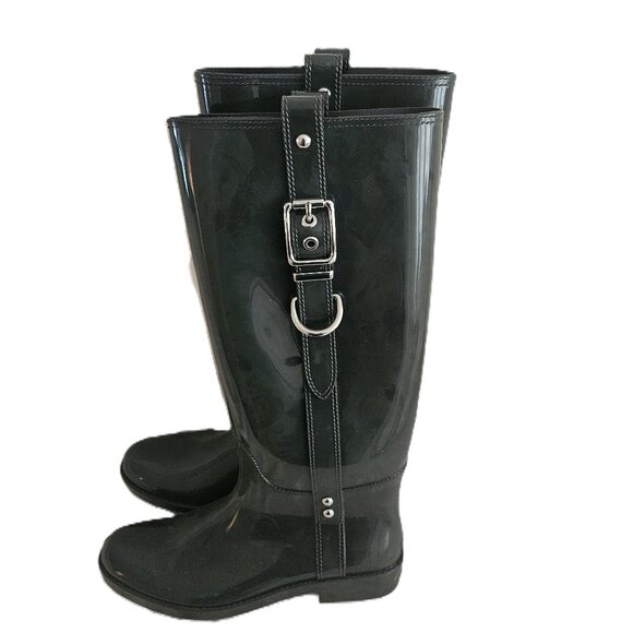 Boots - Picture 1 of 5